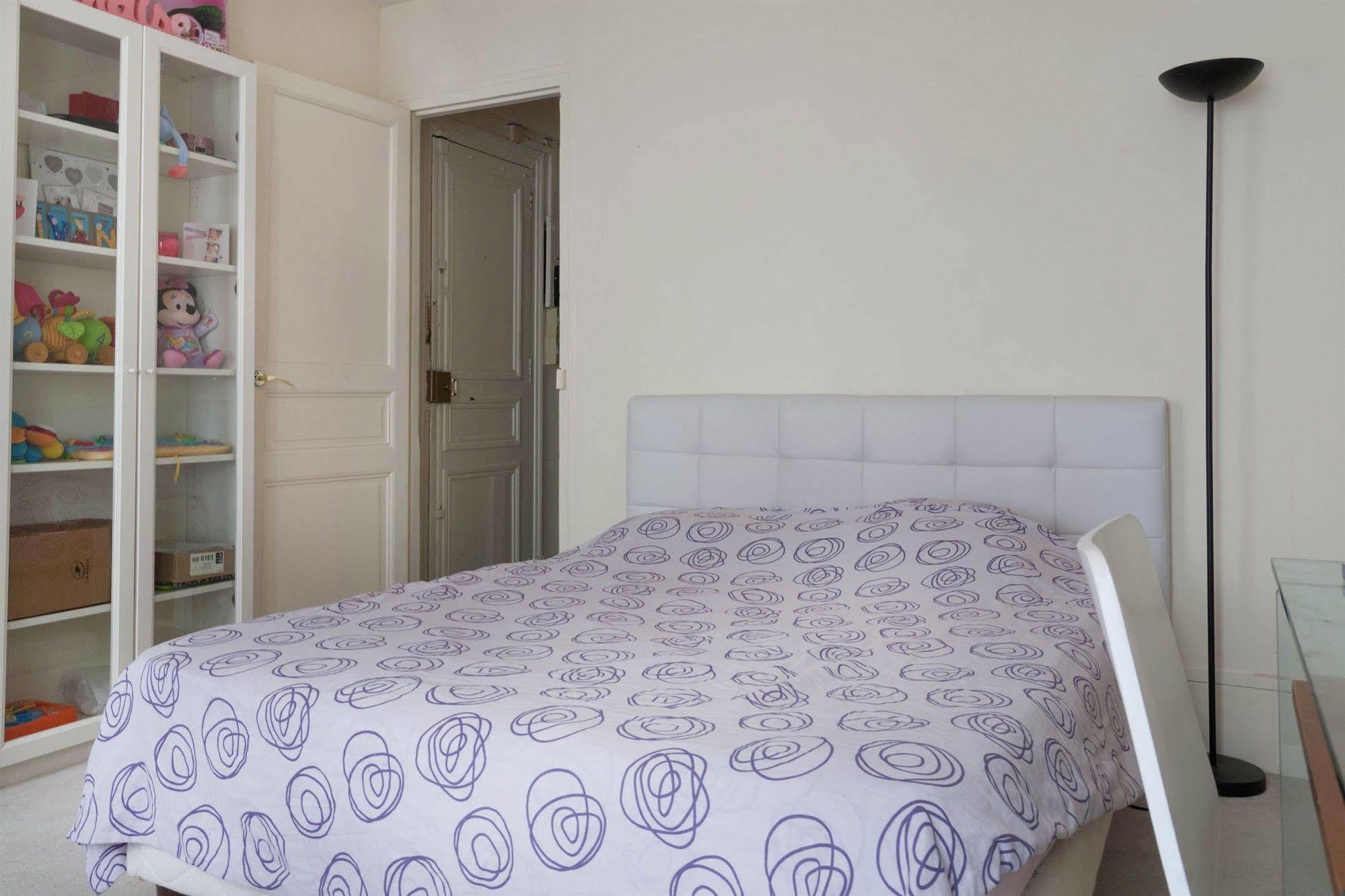 Appartamento Lovely 1br - Tour Eiffel - Champs De Mars *